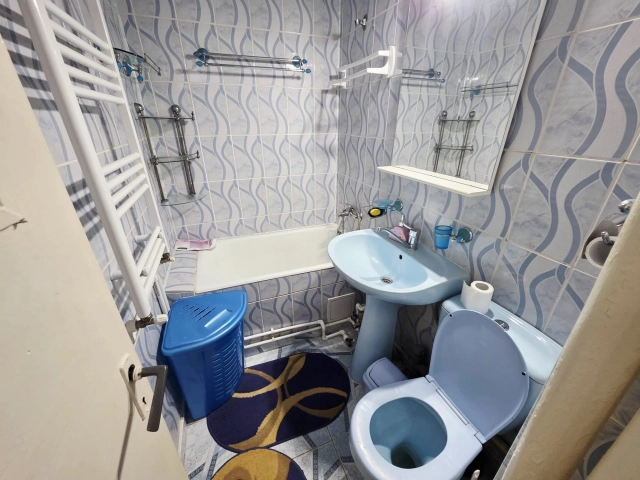 Apartament 3 camere - Alexandru cel Bun