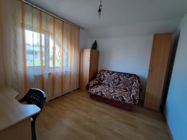 Apartament 5 camere - Miroslava