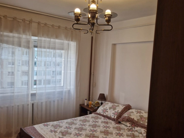 Apartament 4 camere - Gara