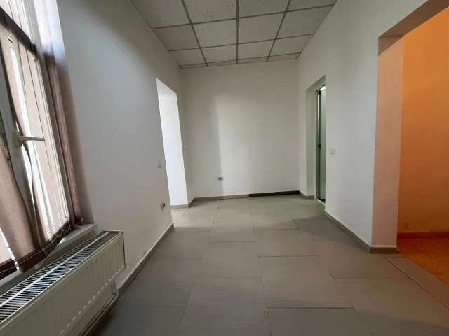 Apartament 0 camere - Centru