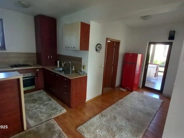 Apartament 9 camere - Tatarasi