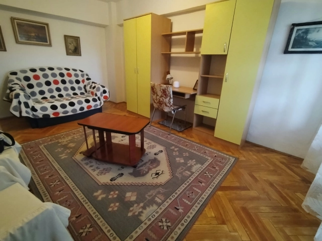 Apartament 2 camere - Centru