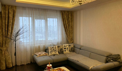 Apartament de vanzare 3 camere Mircea cel Batran 162175