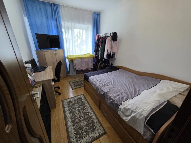 Apartament 3 camere - Dacia