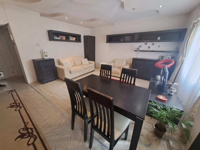 Apartament 3 camere - Gara