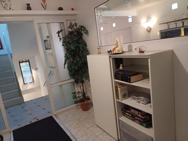 Apartament 4 camere - Breazu