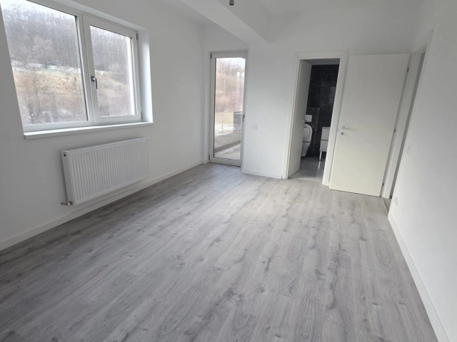 Apartament 3 camere - Nicolina