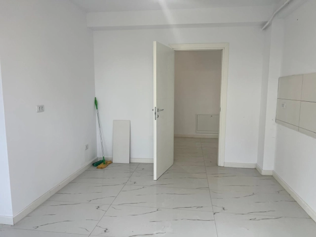 Apartament 3 camere - Tatarasi