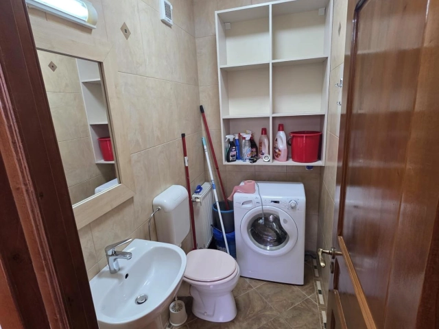 Apartament 3 camere - Centru