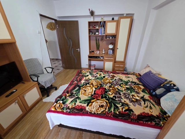 Apartament 3 camere - Dacia