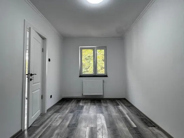 Apartament 3 camere - Tatarasi