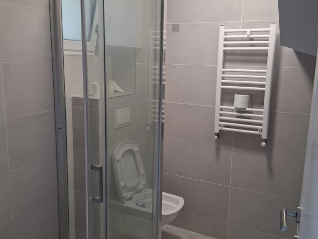 Apartament 4 camere - Visani