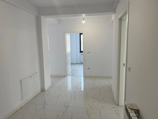 Apartament 3 camere - Tatarasi