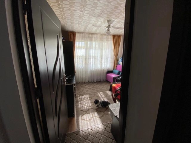 Apartament 3 camere - Podu Ros