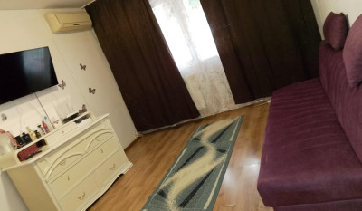 Apartament de vanzare, 3 camere Dacia 162177