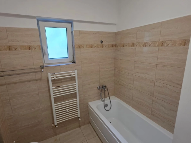 Apartament 3 camere - Popas Pacurari