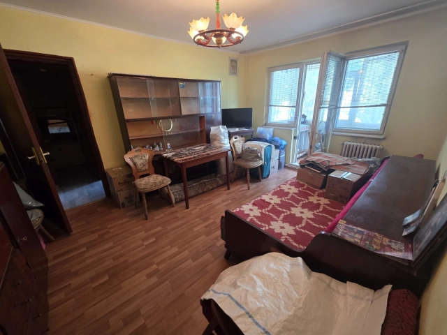 Apartament 3 camere - Alexandru cel Bun