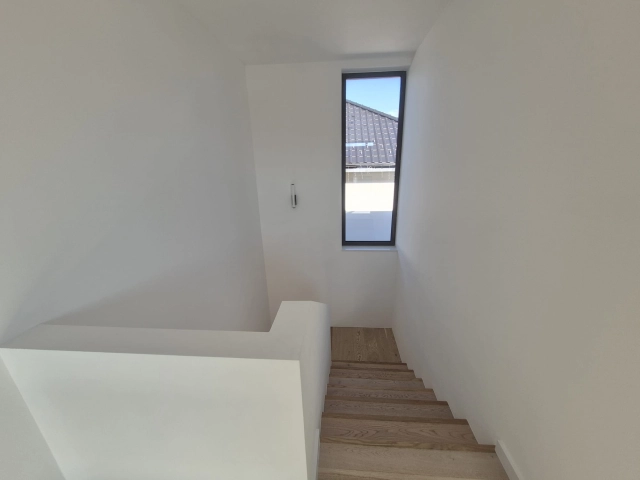 Apartament 5 camere - Miroslava