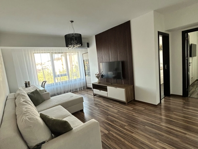 Apartament 3 camere - Valea Lupului