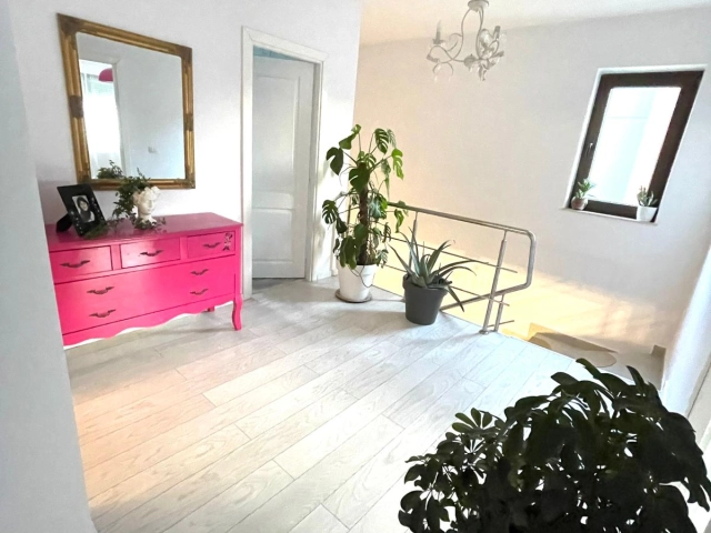 Apartament 4 camere - Valea Lupului