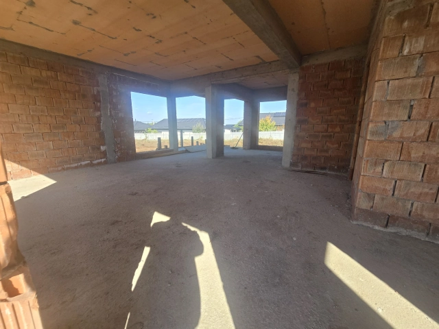 Apartament 4 camere - Vorovesti