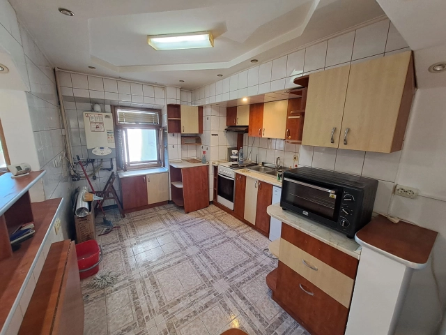 Apartament 3 camere - Pacurari