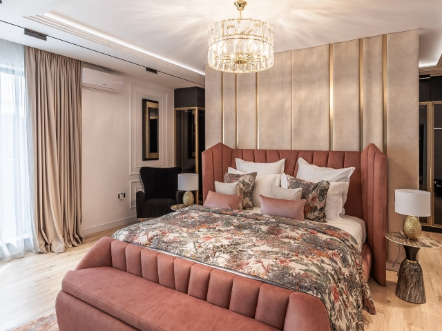 Apartament 6 camere - Podu Ros