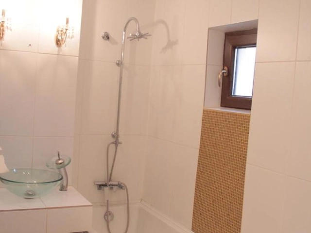 Apartament 3 camere - Central