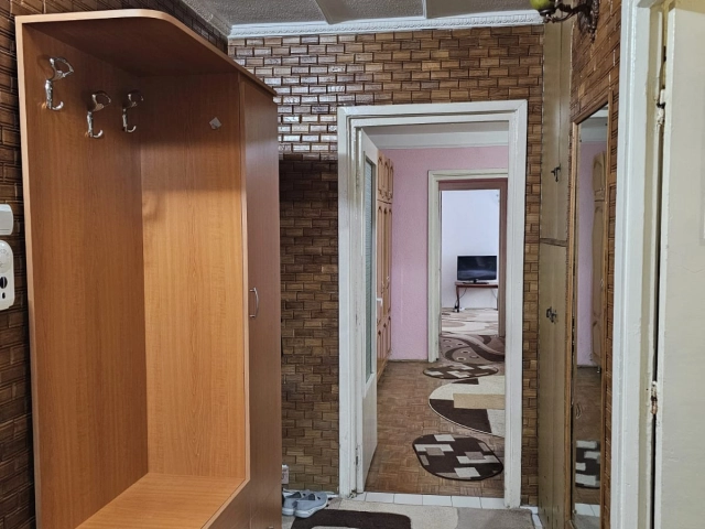 Apartament 3 camere - Podu Ros
