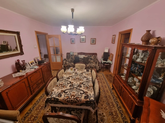 Apartament 3 camere - Tatarasi