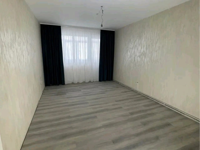 Apartament 3 camere - Alexandru cel Bun