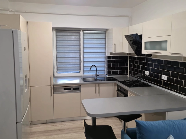 Apartament 3 camere - Popas Pacurari