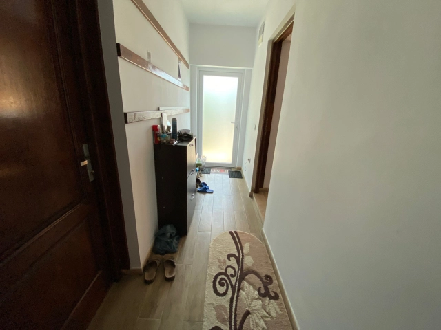 Apartament 5 camere - Miroslava