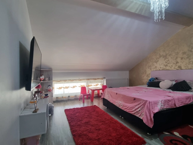 Apartament 3 camere - Visani
