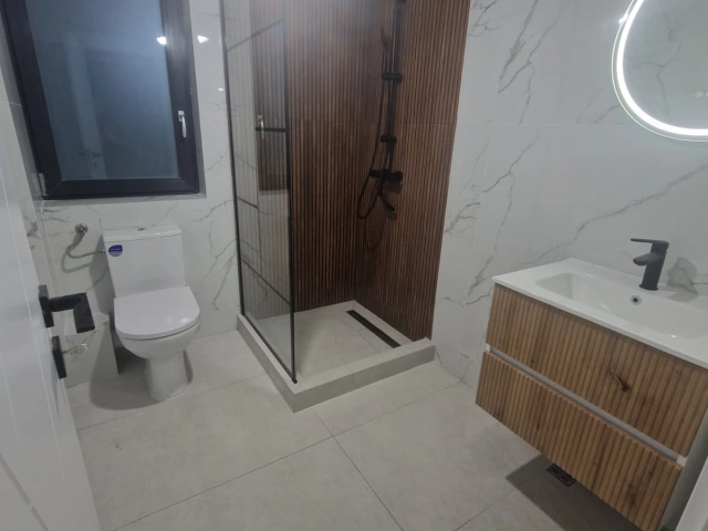 Apartament 4 camere - Miroslava