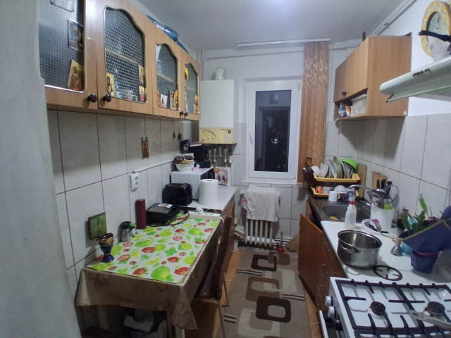 Apartament 3 camere - Pacurari