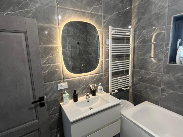Apartament 4 camere - Holboca