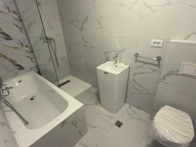 Apartament 3 camere - Bucium
