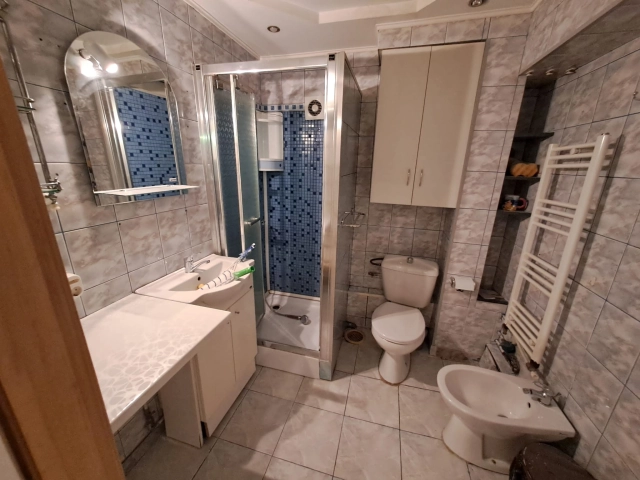 Apartament 3 camere - Pacurari