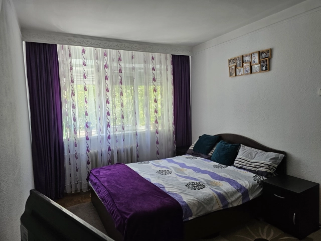 Apartament 3 camere - Podu Ros