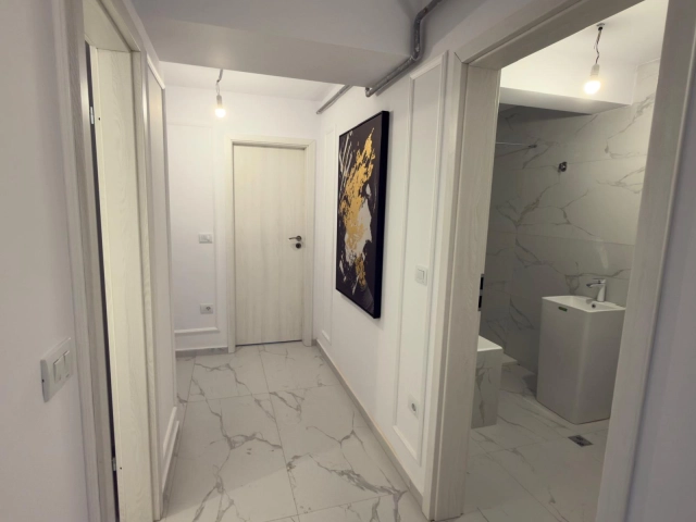 Apartament 3 camere - Bucium