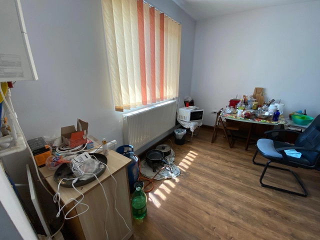 Apartament 5 camere - Miroslava
