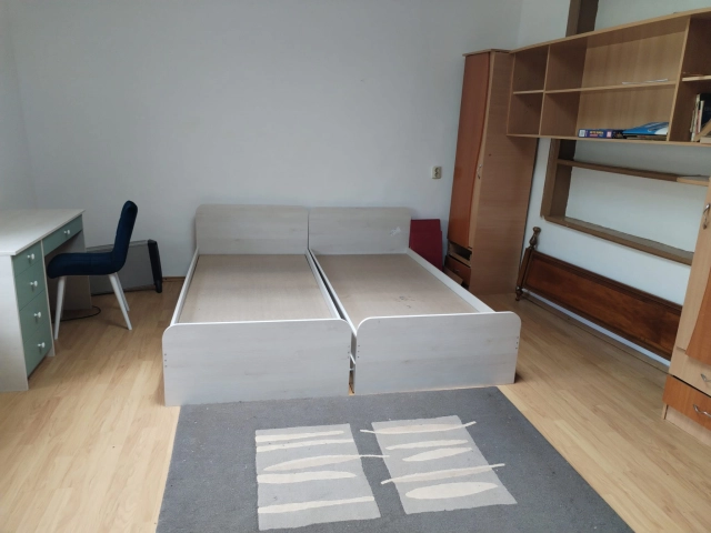 Apartament 3 camere - Centru