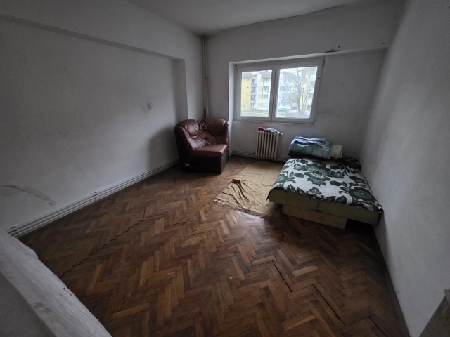 Apartament 3 camere - Dacia