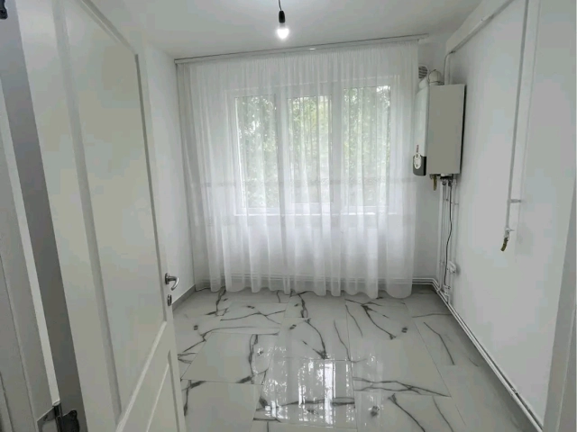 Apartament 3 camere - Alexandru cel Bun