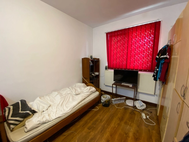Apartament 5 camere - Miroslava