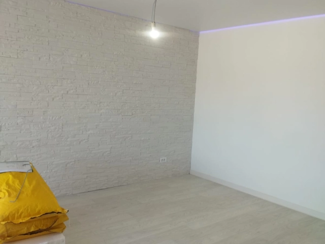 Apartament 4 camere - Valea Adanca