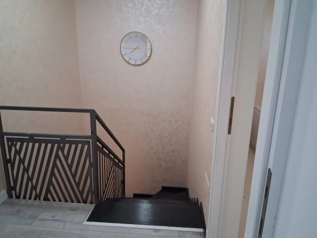 Apartament 4 camere - Visani