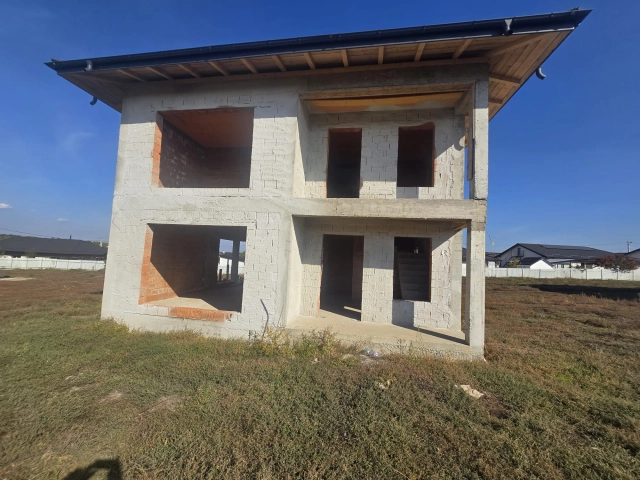Apartament 4 camere - Vorovesti