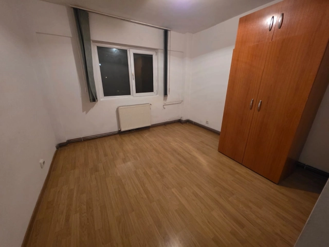 Apartament 3 camere - Dacia